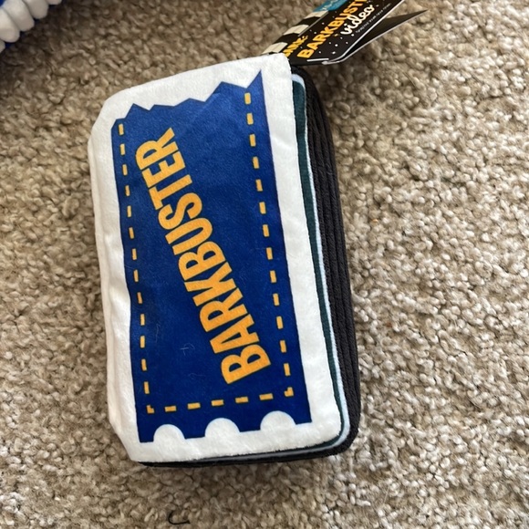 Barkbox bark nostalgia 80s 90s blockbuster trapper keeper backpack paper school - Picture 2 of 4